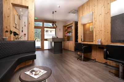 Friseursalon Wolf Anna - © Wolf Anna Friseursalon Wolf Anna - © Wolf Anna