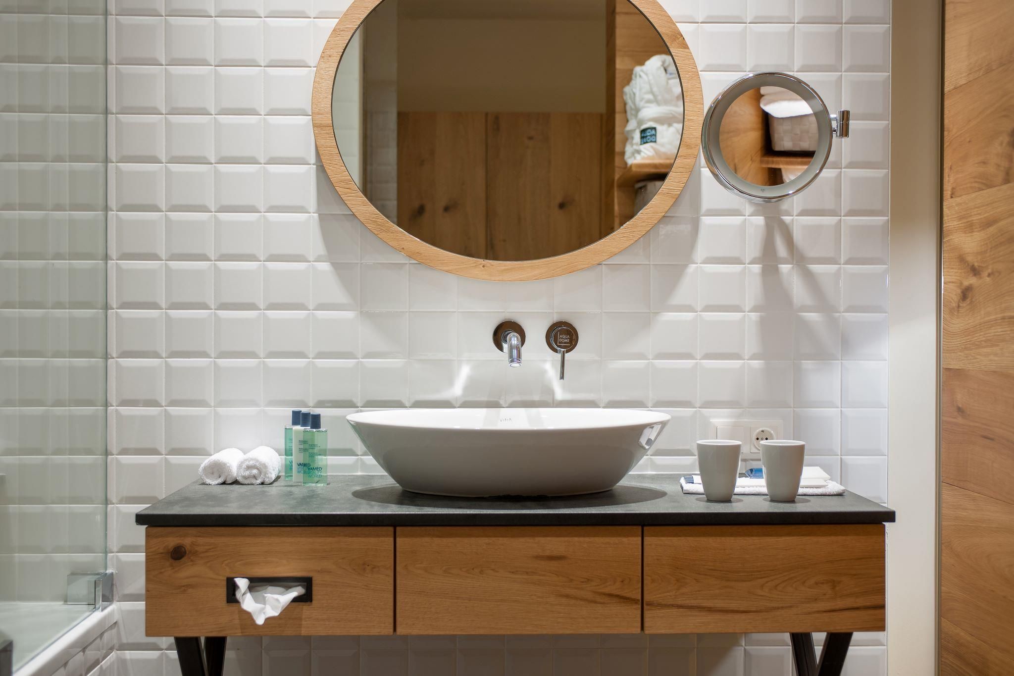 Badezimmer 2 - © unbekannt, AQUA DOME, C Copyright - alle Rechte vorbehalten