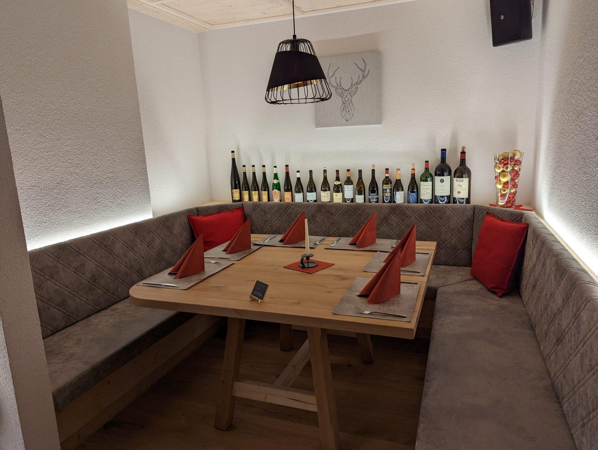 Mahlzeit Innenausstattung - &copy; unbekannt, Restaurant Mahlzeit, C Copyright - alle Rechte vorbehalten