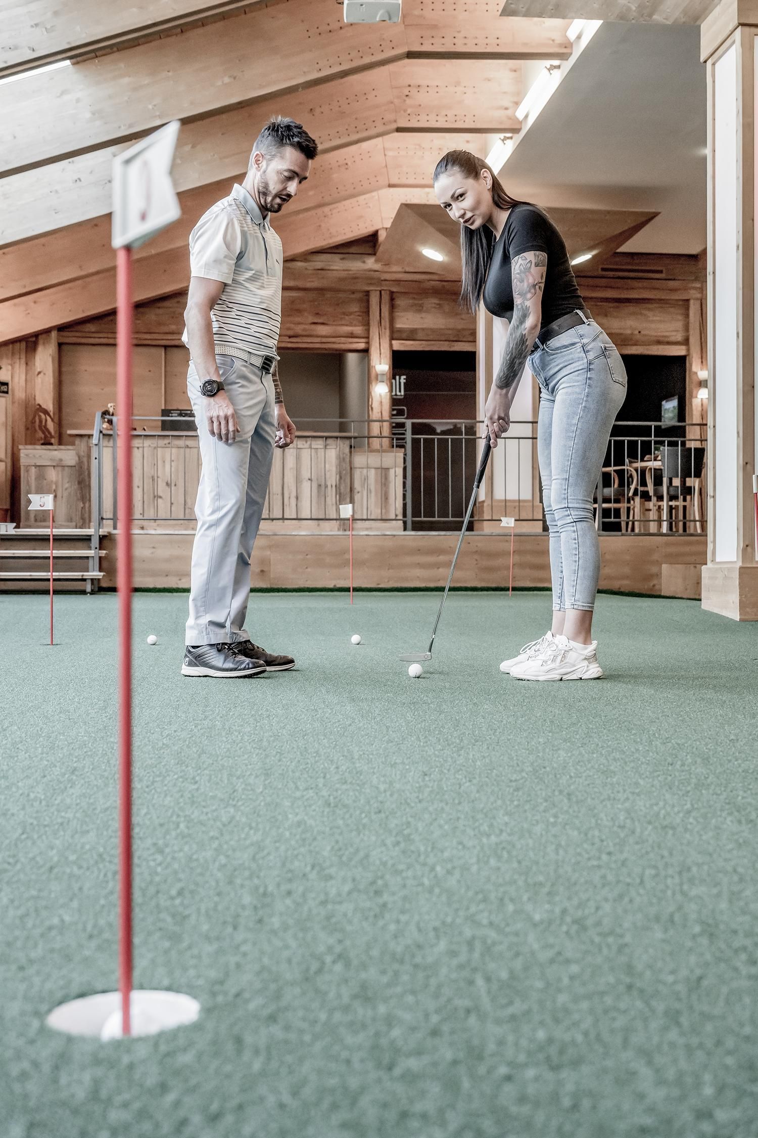 gurgl_indoor_golf_03_23