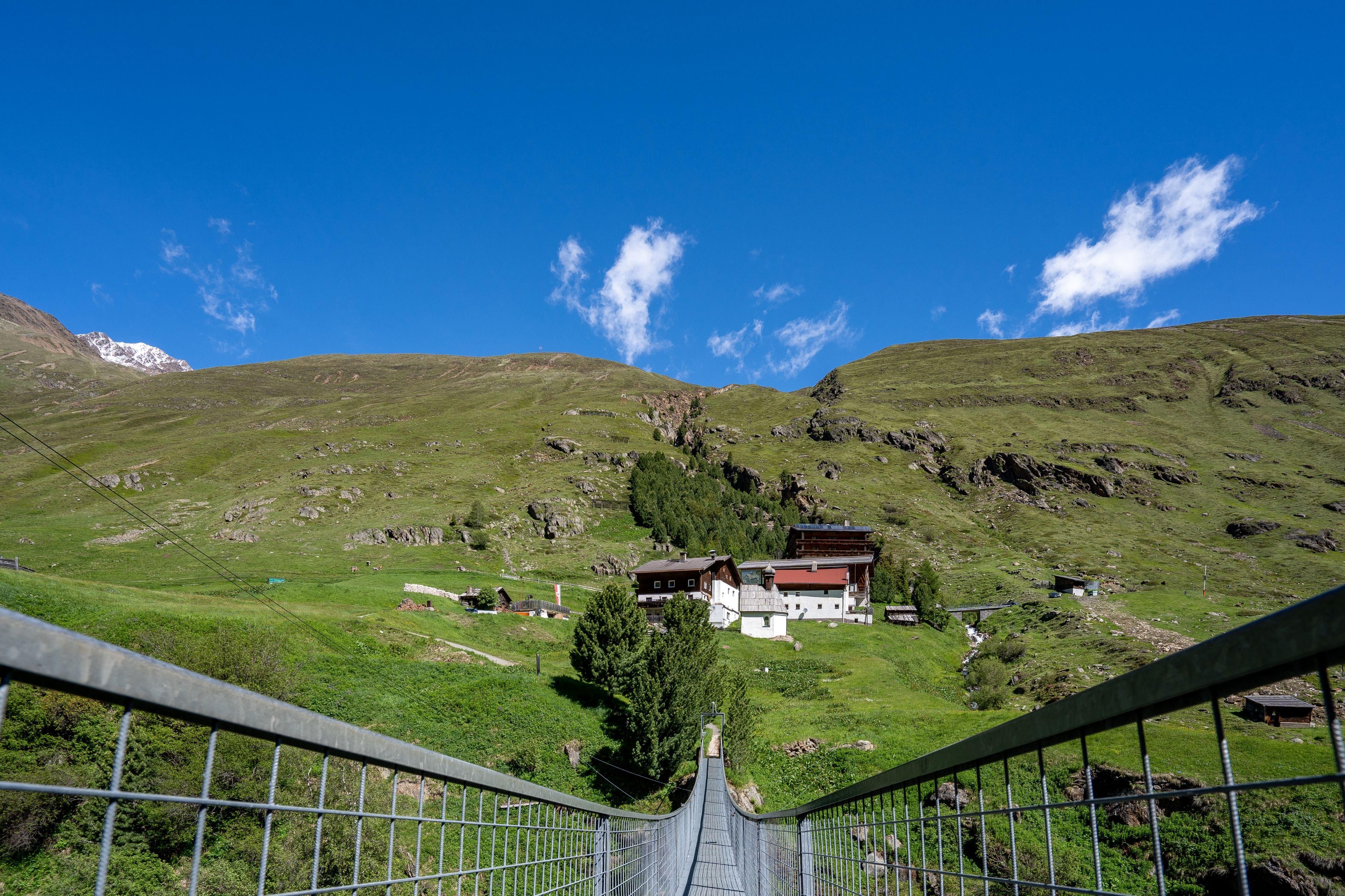 Rofner Hängebrücke im Sommer