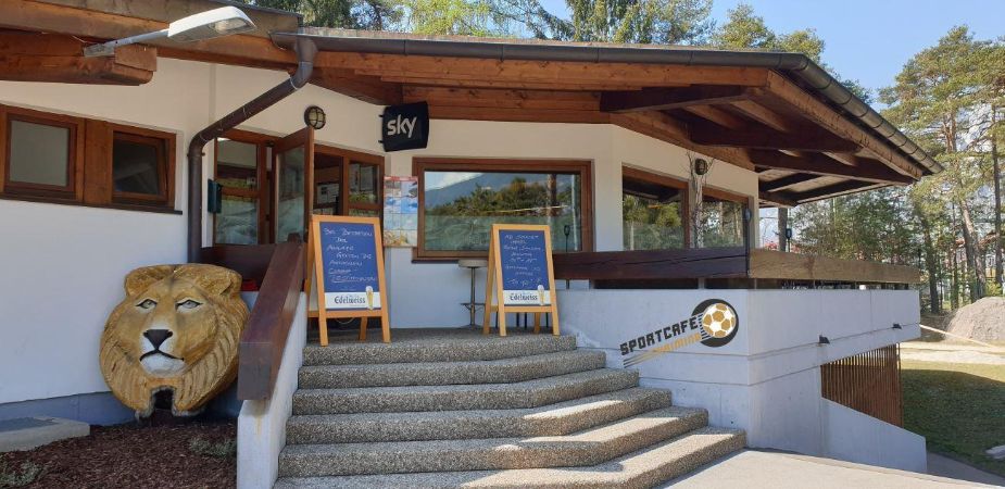 Sportcafé Haiming_Außenansicht Tag Sportcafé Haiming_Außenansicht Tag