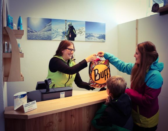 Sport Riml Gries - © unbekannt, Sport Riml Gries, C Copyright - alle Rechte vorbehalten Sport Riml Gries - © unbekannt, Sport Riml Gries, C Copyright - alle Rechte vorbehalten