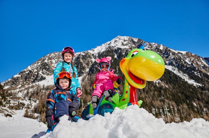 Schneespielplatz - © unbekannt, Ötztal Tourismus, C Copyright - alle Rechte vorbehalten Schneespielplatz - © unbekannt, Ötztal Tourismus, C Copyright - alle Rechte vorbehalten