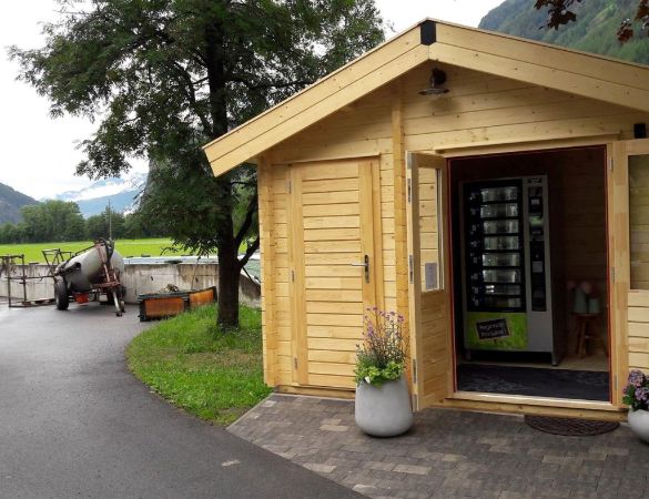 Hofladen - © unbekannt, Brüggler, C Copyright - alle Rechte vorbehalten Hofladen - © unbekannt, Brüggler, C Copyright - alle Rechte vorbehalten