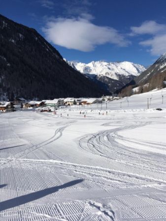 Winter in Gries - © unbekannt, Schneesport Guide, C Copyright - alle Rechte vorbehalten Winter in Gries - © unbekannt, Schneesport Guide, C Copyright - alle Rechte vorbehalten