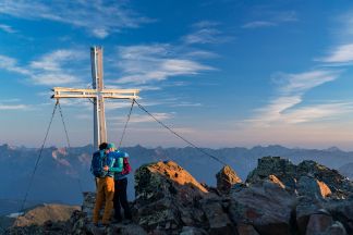 Wanderurlaub Bergsteigen Gipfel Österreich Ötztal