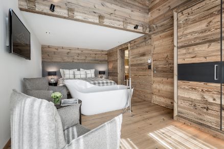 Ötztal, Sölden, Hotel Das Central, Room, Bed