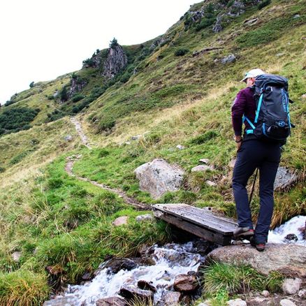 Kleine Brücke über den Mannigenbach