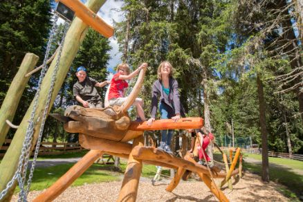Ochsenbrunnen Forest Playground Ochsengarten