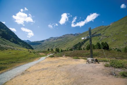 Old Summit Cross Wildspitze Vent
