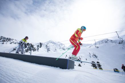 Widi Funpark Hochoetz Skiing