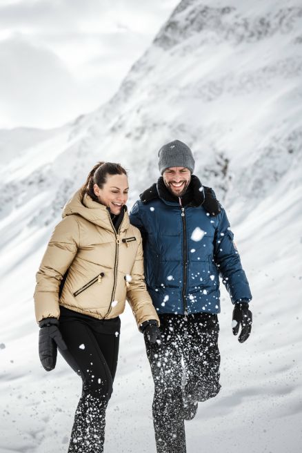 hiking Gurgl winter snow couple