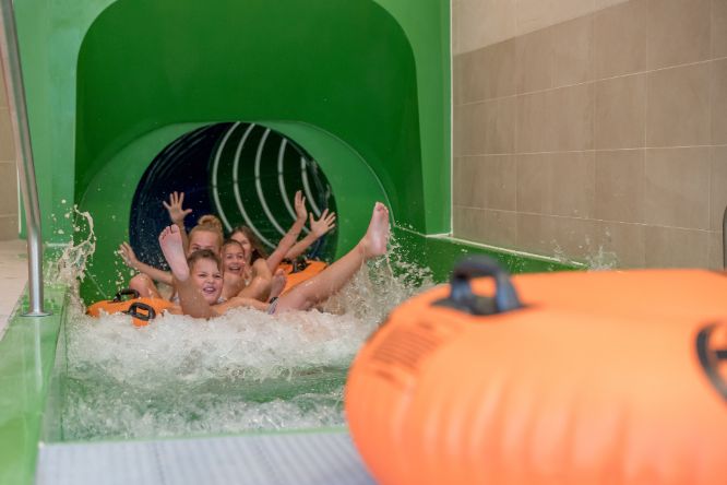 Längenfeld Aqua Dome Waterslide Family