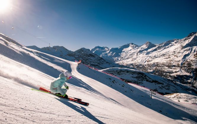skiing Gurgl slope ski area sunshine