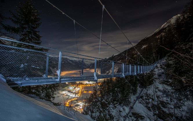 Suspension bridge Längenfeld
